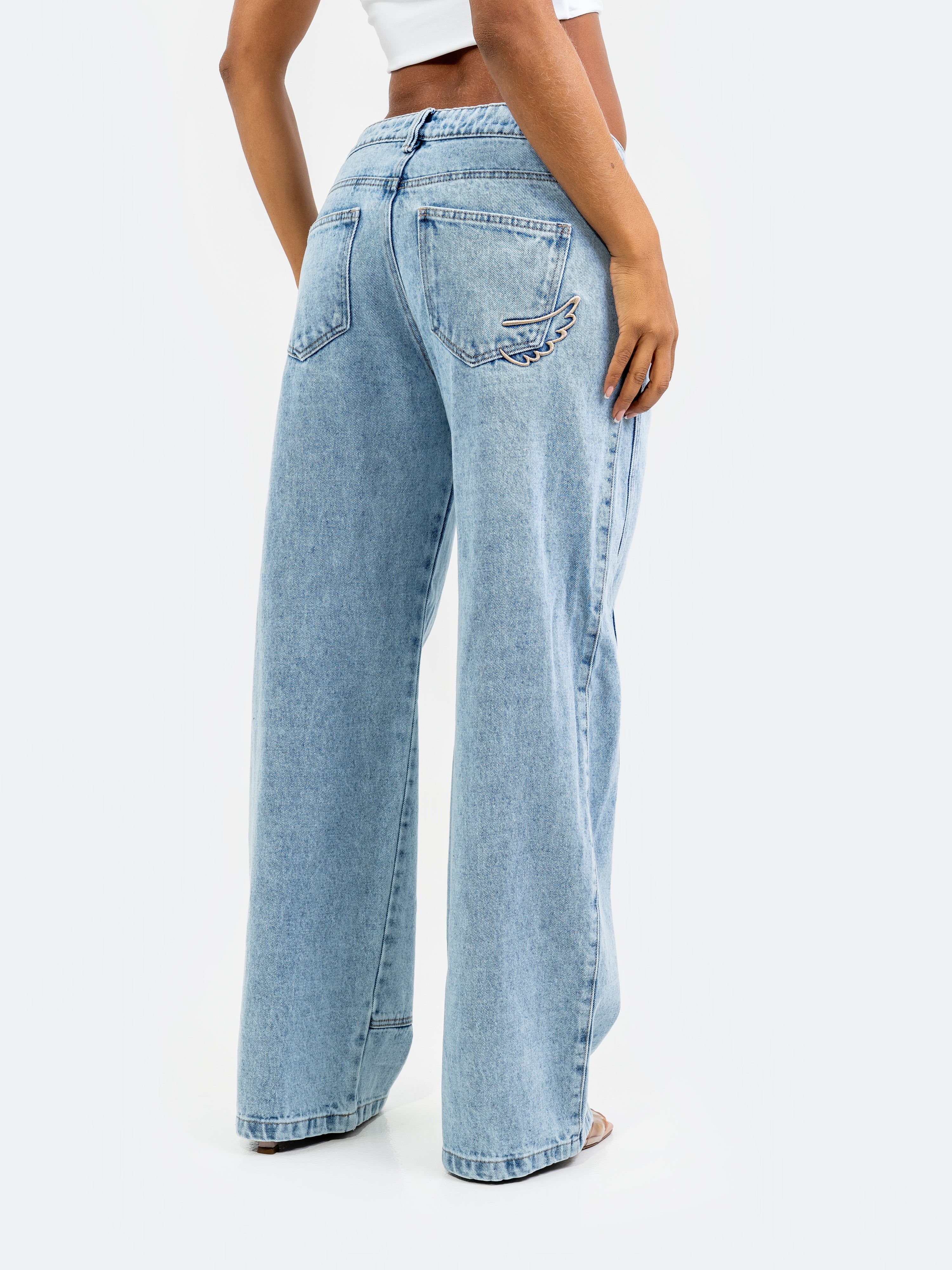 JEAN AXIS