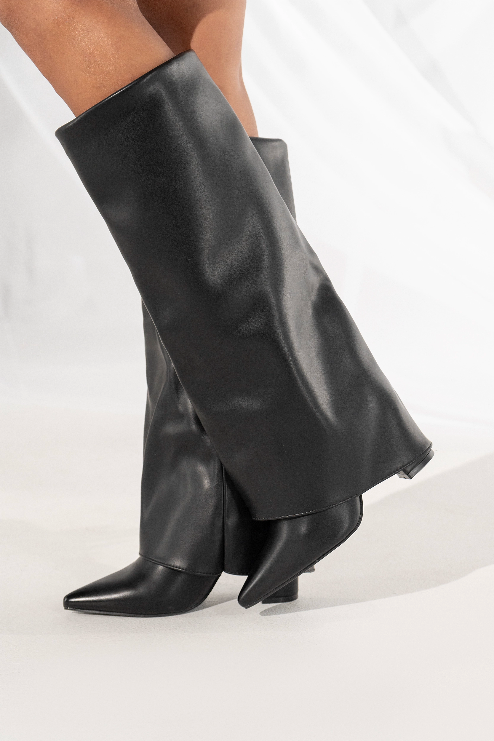 BOTAS ATENAS