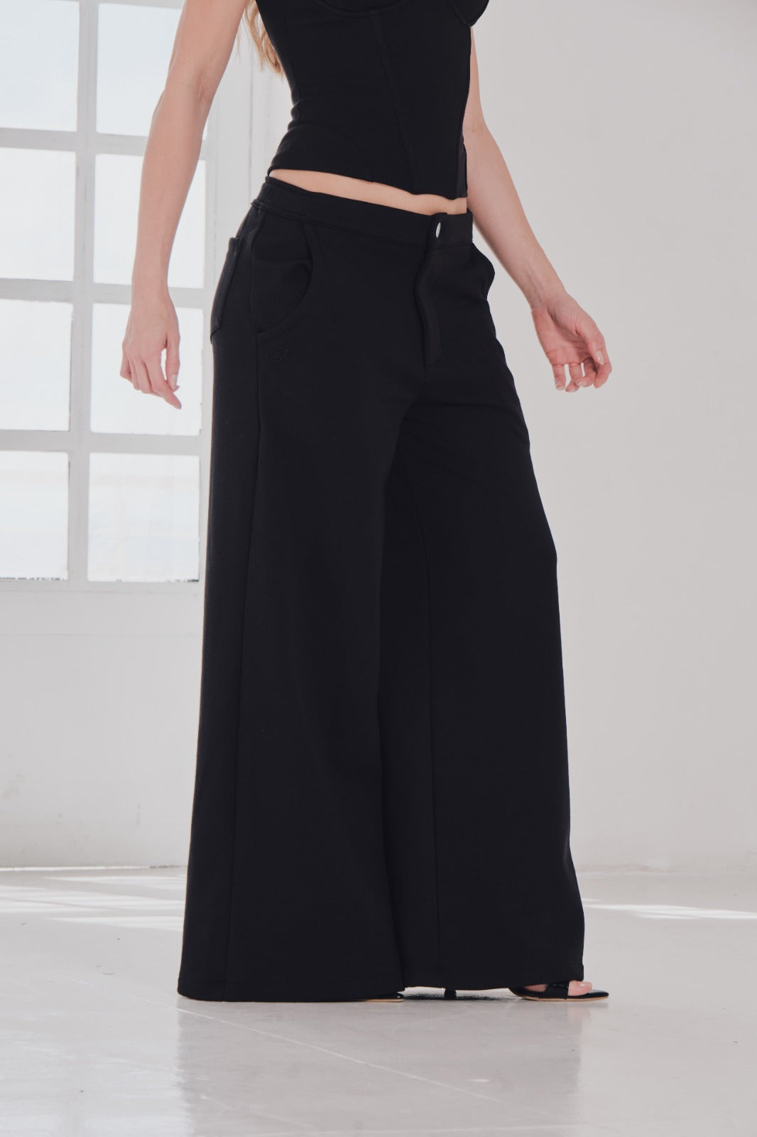 PANTALÓN LEATHERLY