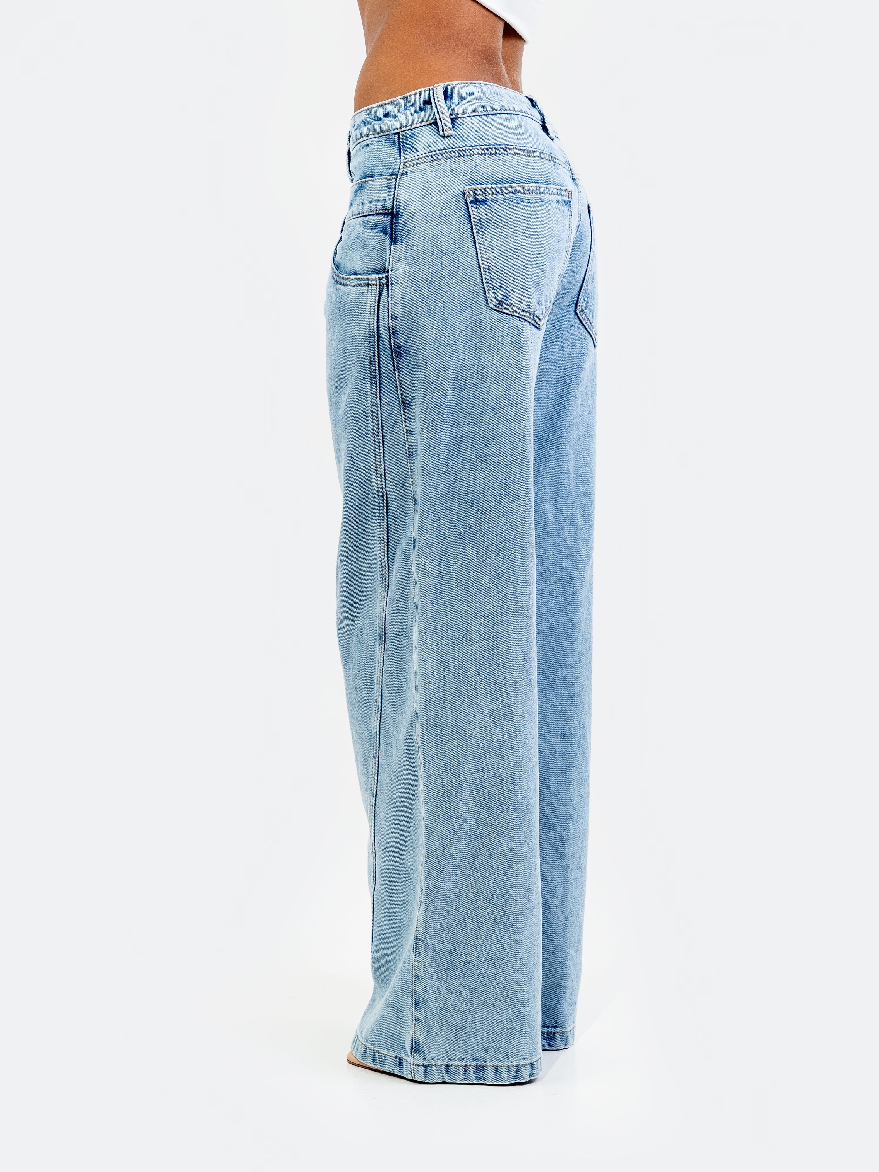 JEAN AXIS