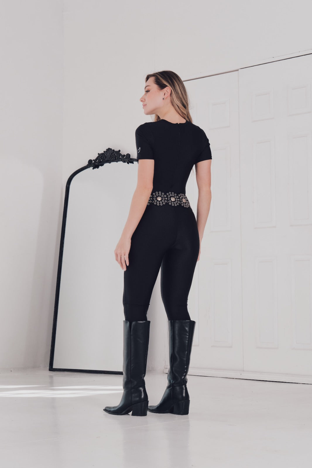 BASIC SHORT SLEEVE JUMPSUIT